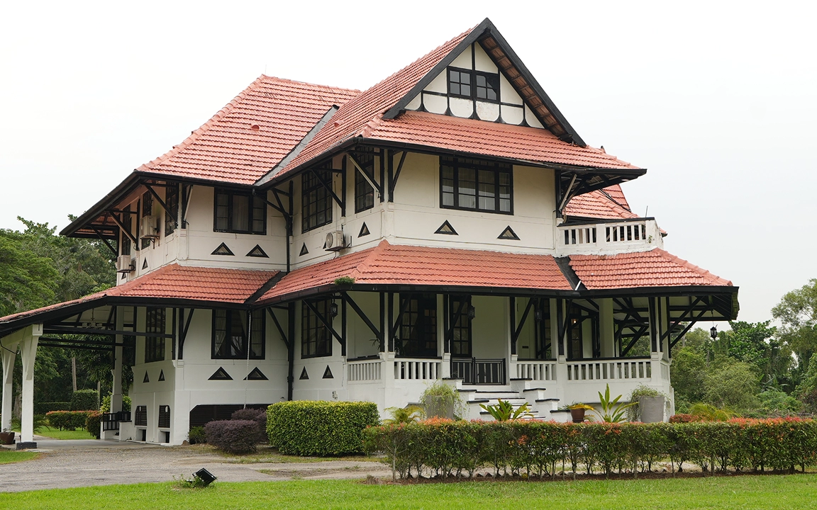 VIP Bungalows at Carey